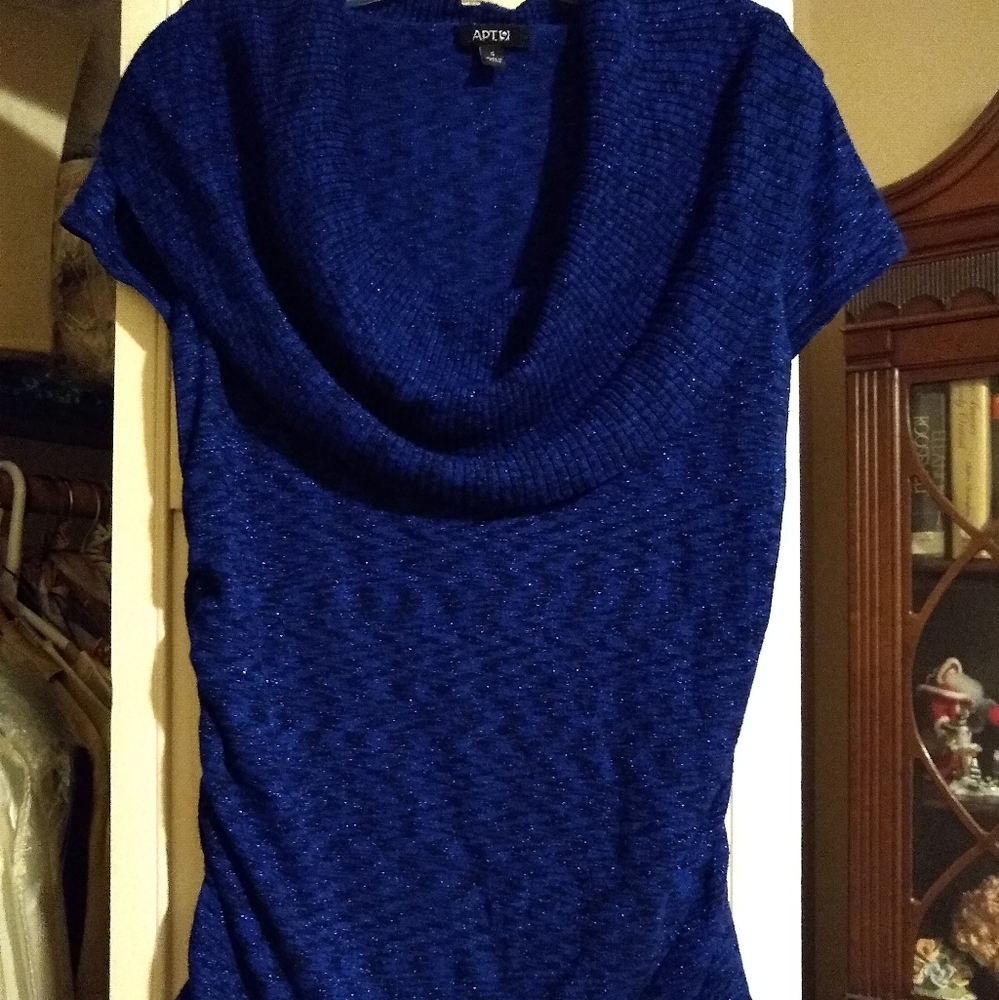 Apt. 9 sweater top with metallic size S
